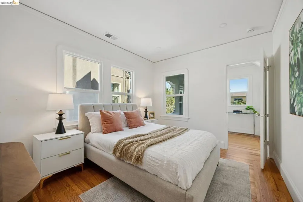 2533 Harrington Ave Oakland, CA 94601