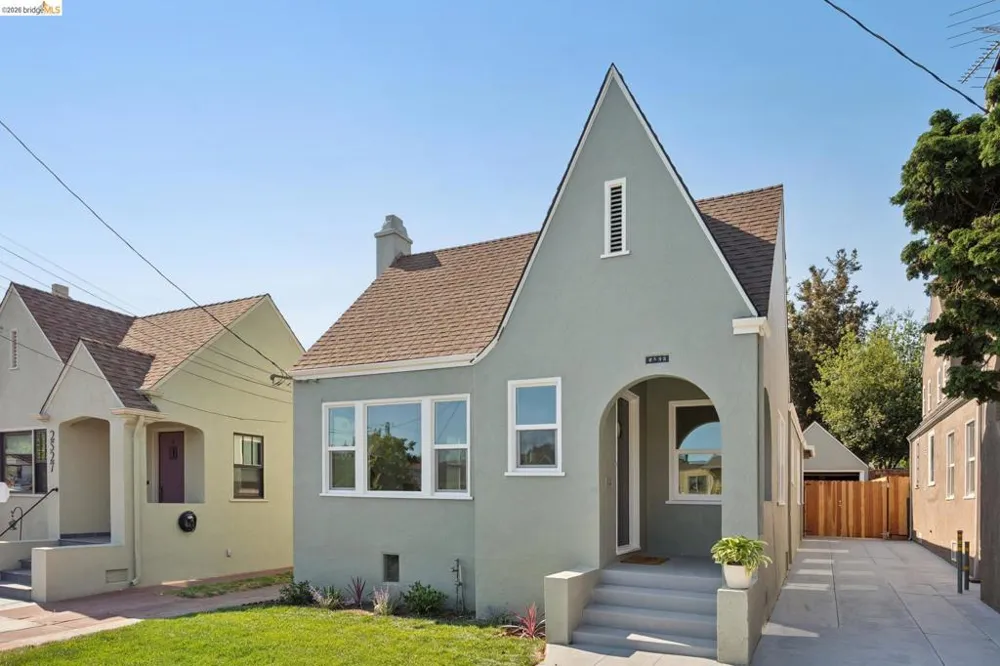 2533 Harrington Ave Oakland, CA 94601