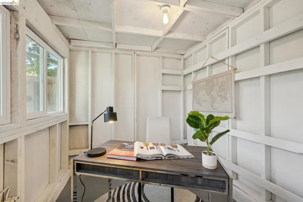 2533 Harrington Ave Oakland, CA 94601