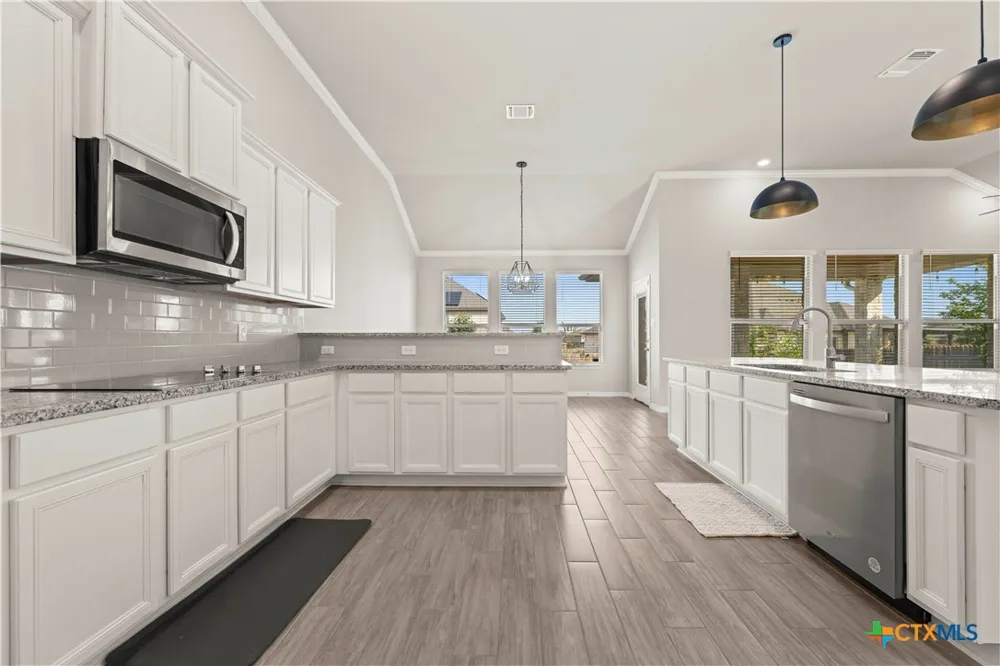 2402 Lavigne Court Harker Heights, TX 76548