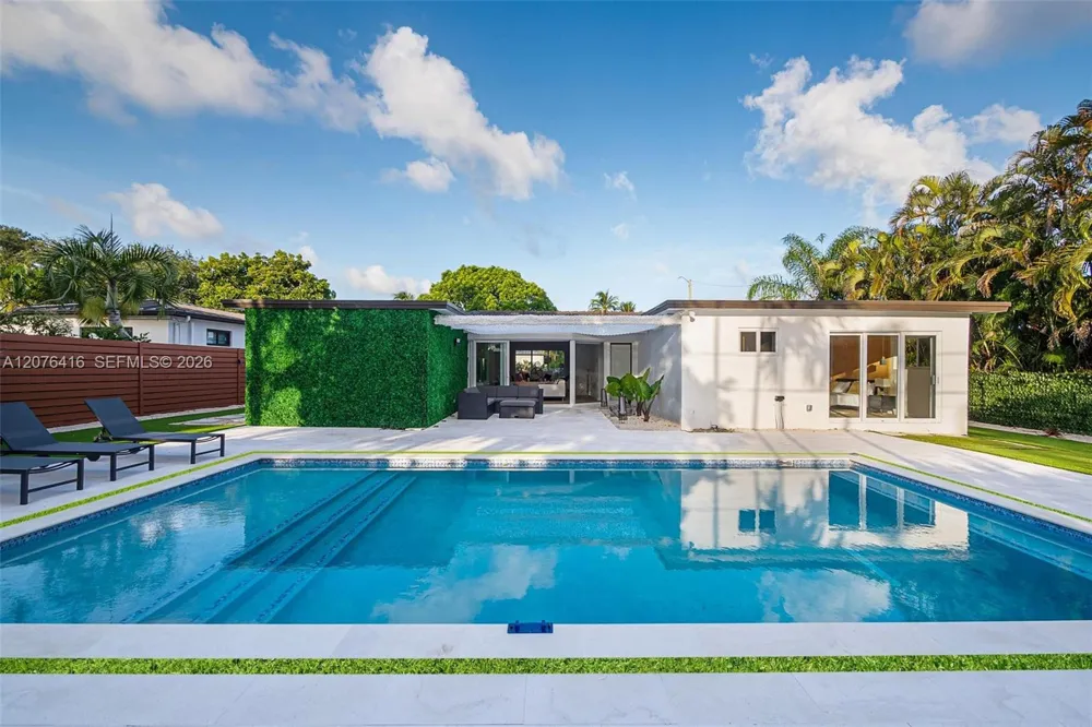 10658 NE 11th Ave Miami Shores, FL 33138