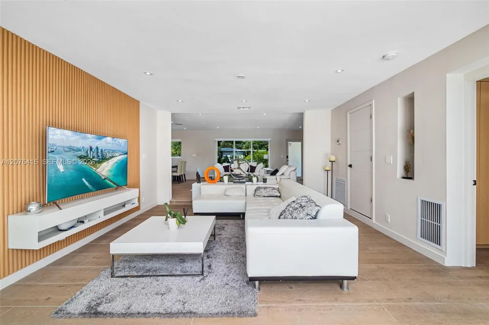 10658 NE 11th Ave Miami Shores, FL 33138