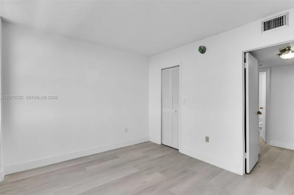 11930 Bayshore Dr #704 North Miami, FL 33181