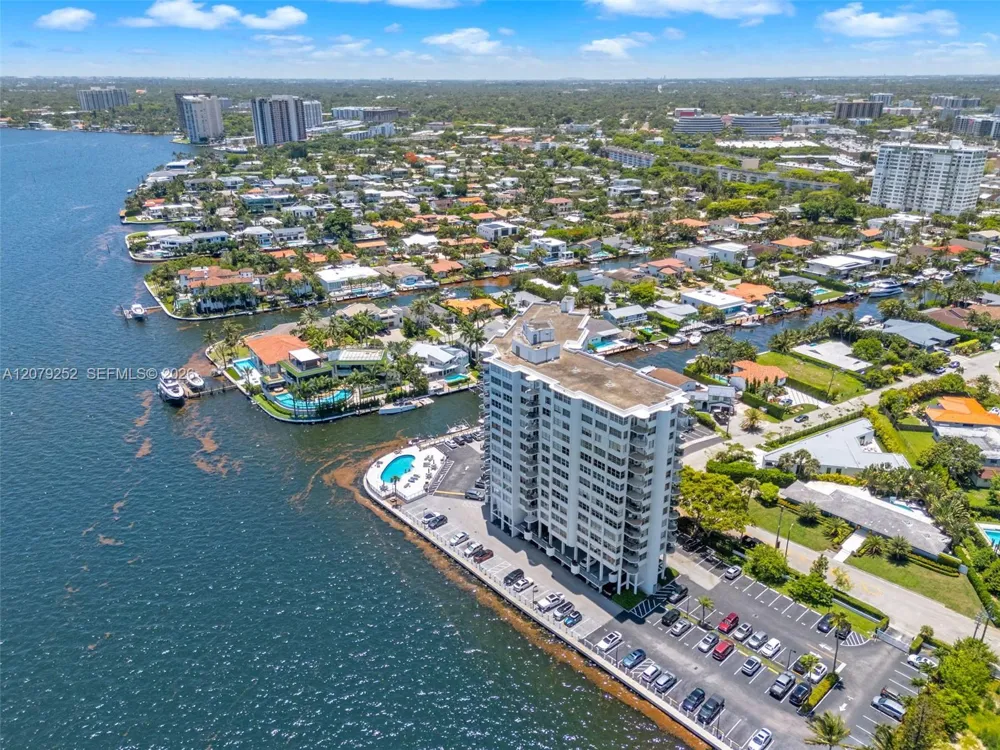11930 Bayshore Dr #704 North Miami, FL 33181