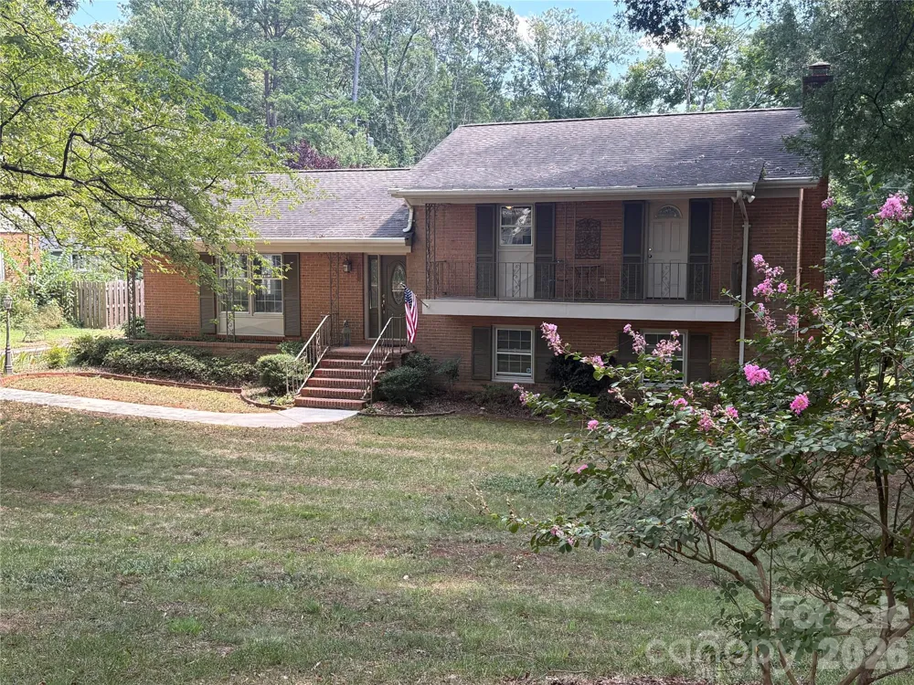 1215 Brockton Lane Charlotte, NC 28226