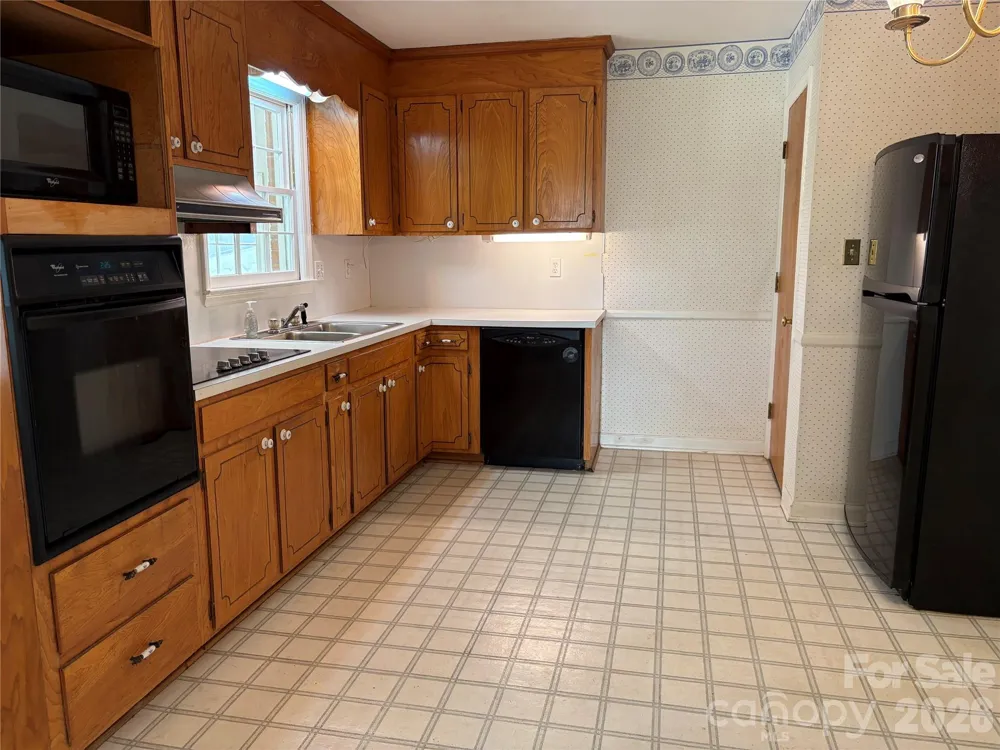 1215 Brockton Lane Charlotte, NC 28226