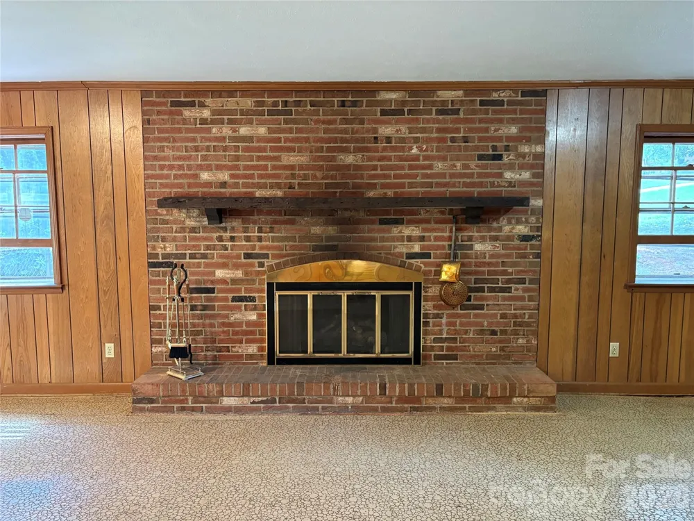 1215 Brockton Lane Charlotte, NC 28226