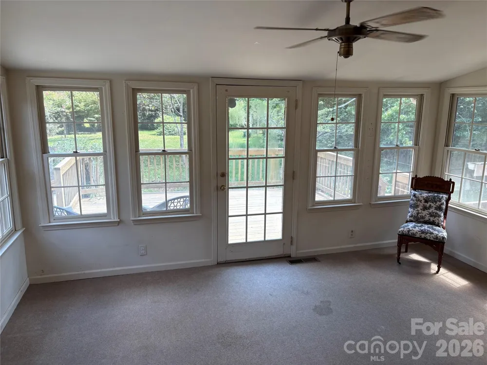 1215 Brockton Lane Charlotte, NC 28226