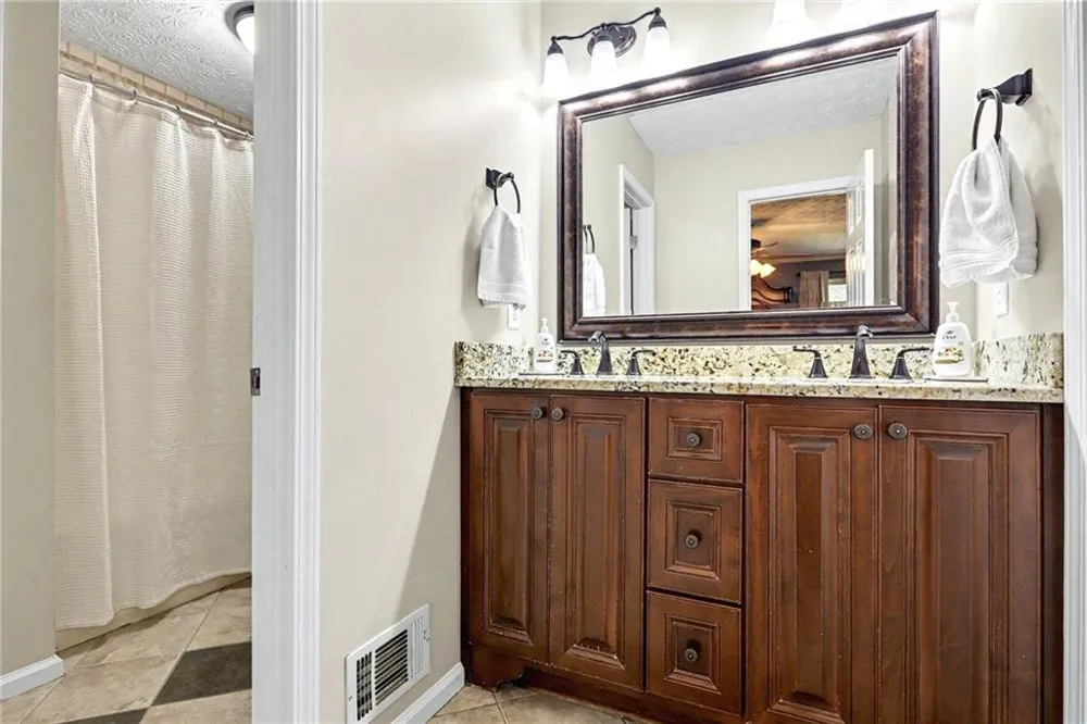 305 Hillview Road Hampton, GA 30228