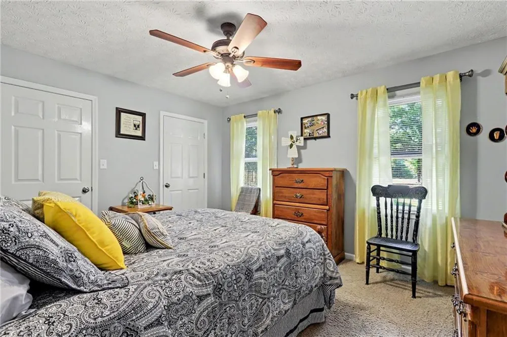 305 Hillview Road Hampton, GA 30228