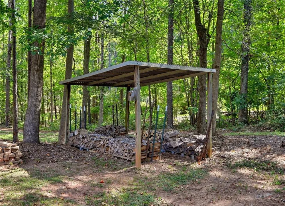 305 Hillview Road Hampton, GA 30228