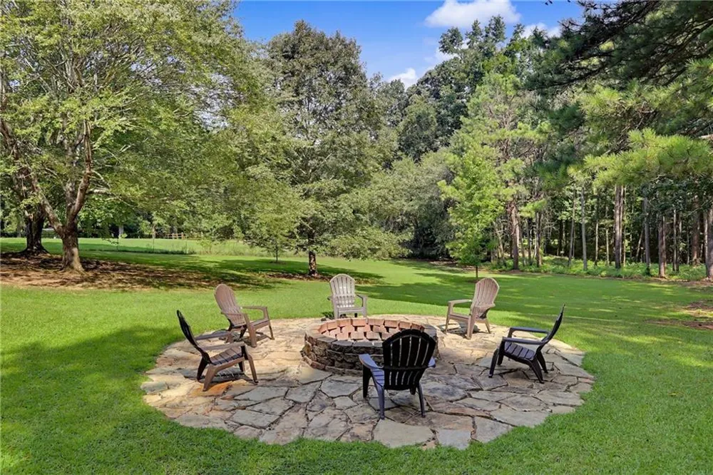 305 Hillview Road Hampton, GA 30228