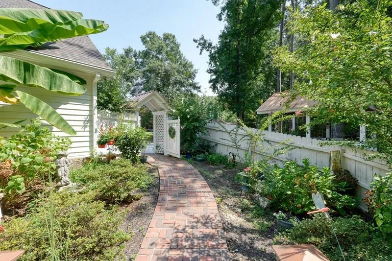 5005 George Washington Avenue NW Acworth, GA 30101