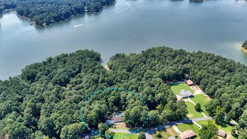 5005 George Washington Avenue NW Acworth, GA 30101