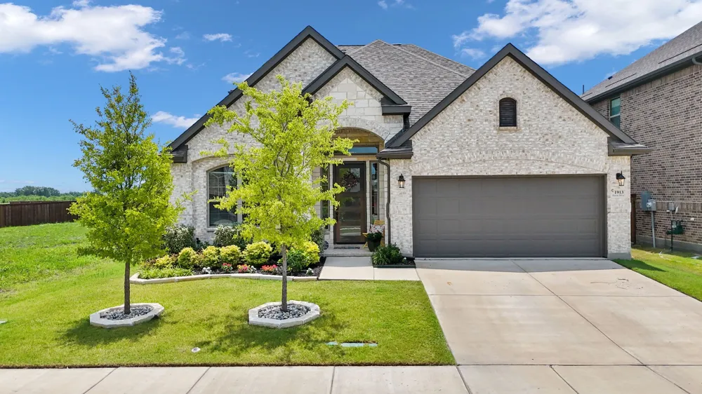 1913 Huron Drive Forney, TX 75126