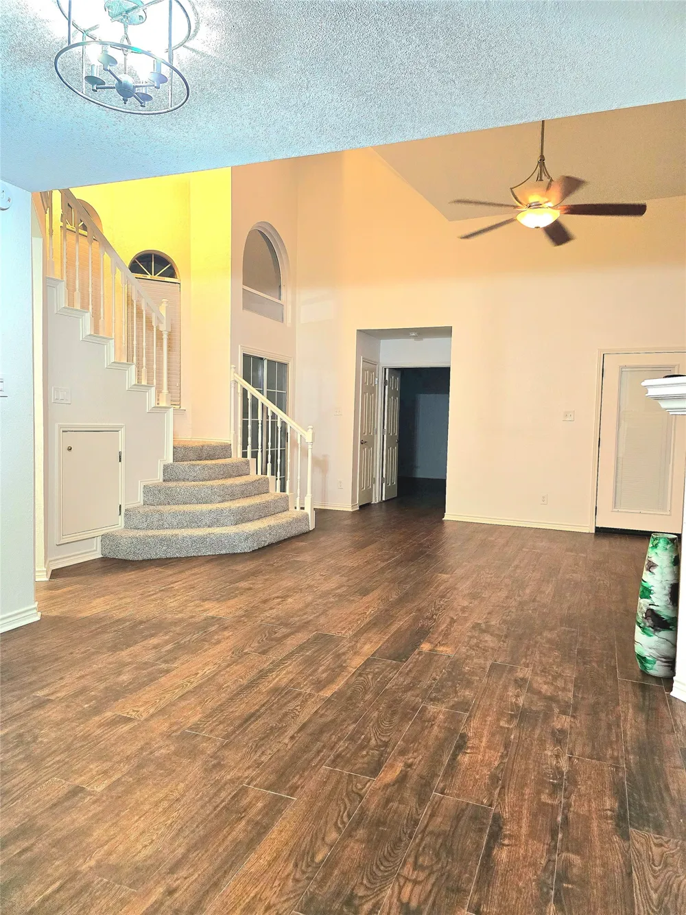 2961 Bend Drive Dallas, TX 75229