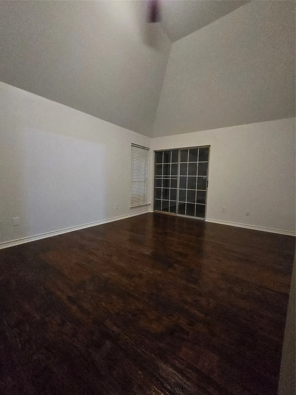 2961 Bend Drive Dallas, TX 75229