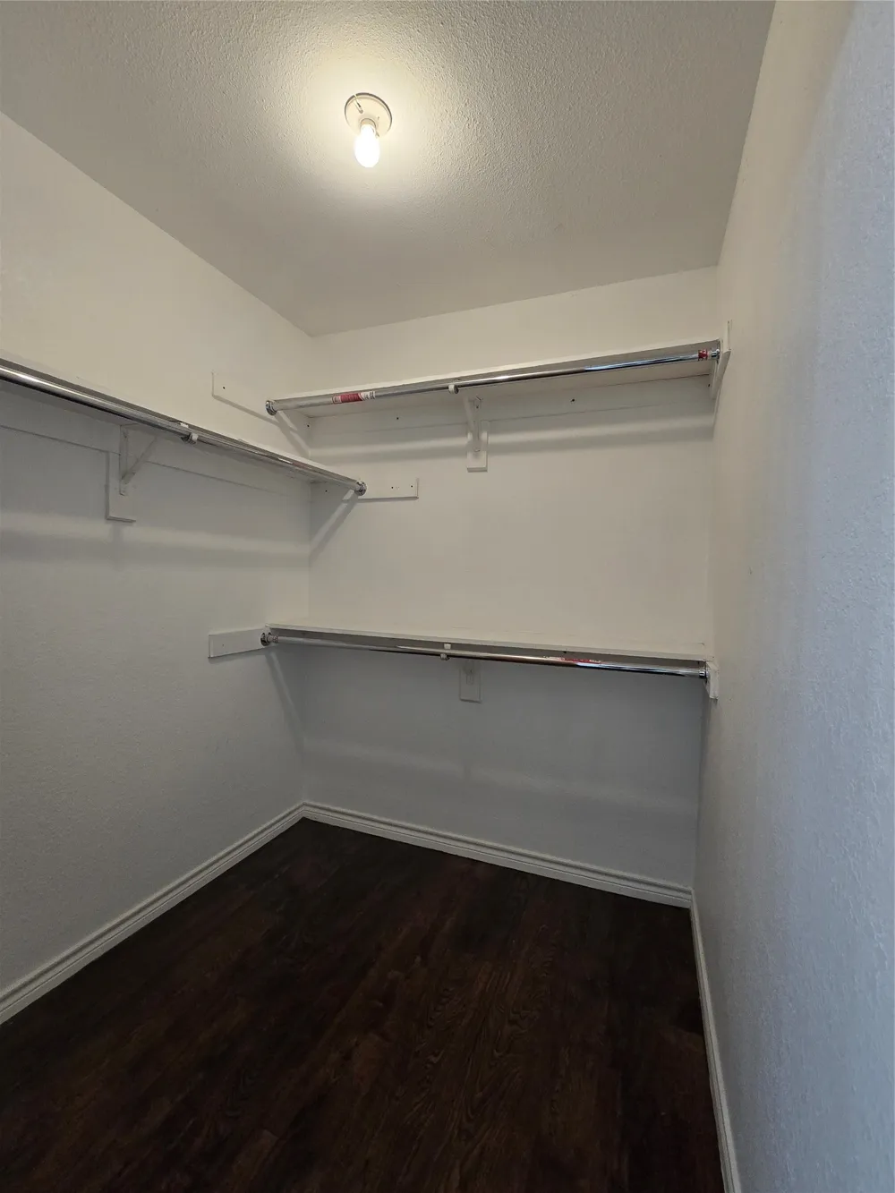 2961 Bend Drive Dallas, TX 75229