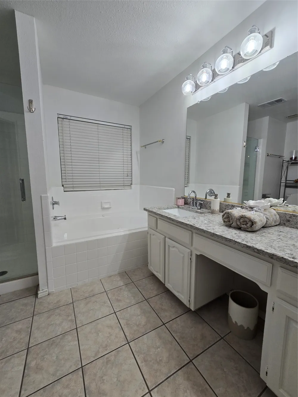 2961 Bend Drive Dallas, TX 75229