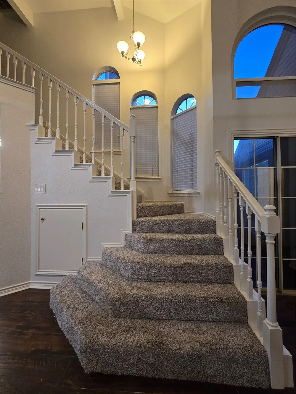 2961 Bend Drive Dallas, TX 75229