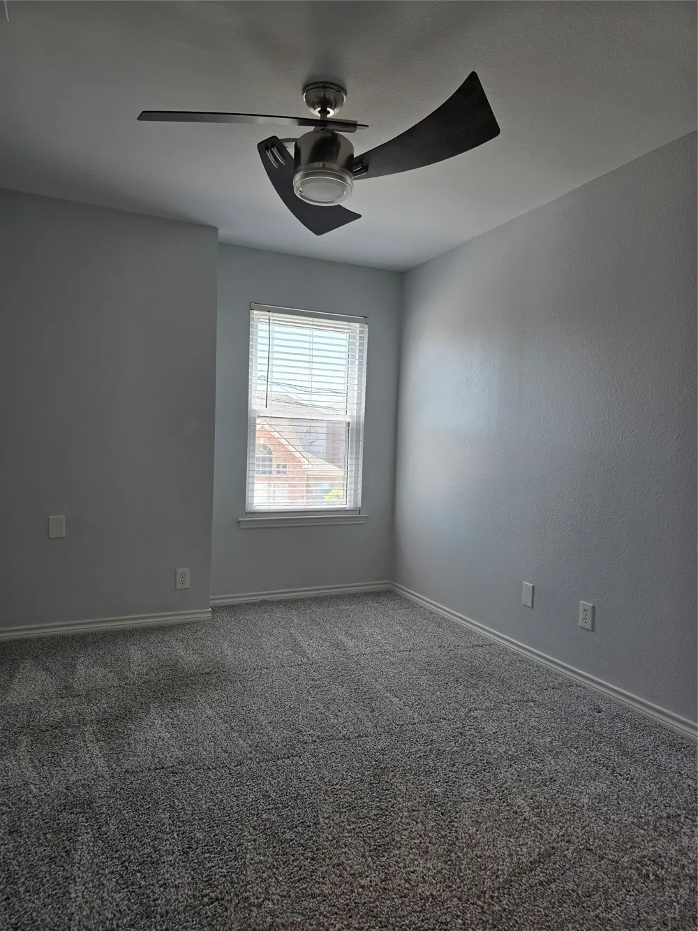 2961 Bend Drive Dallas, TX 75229