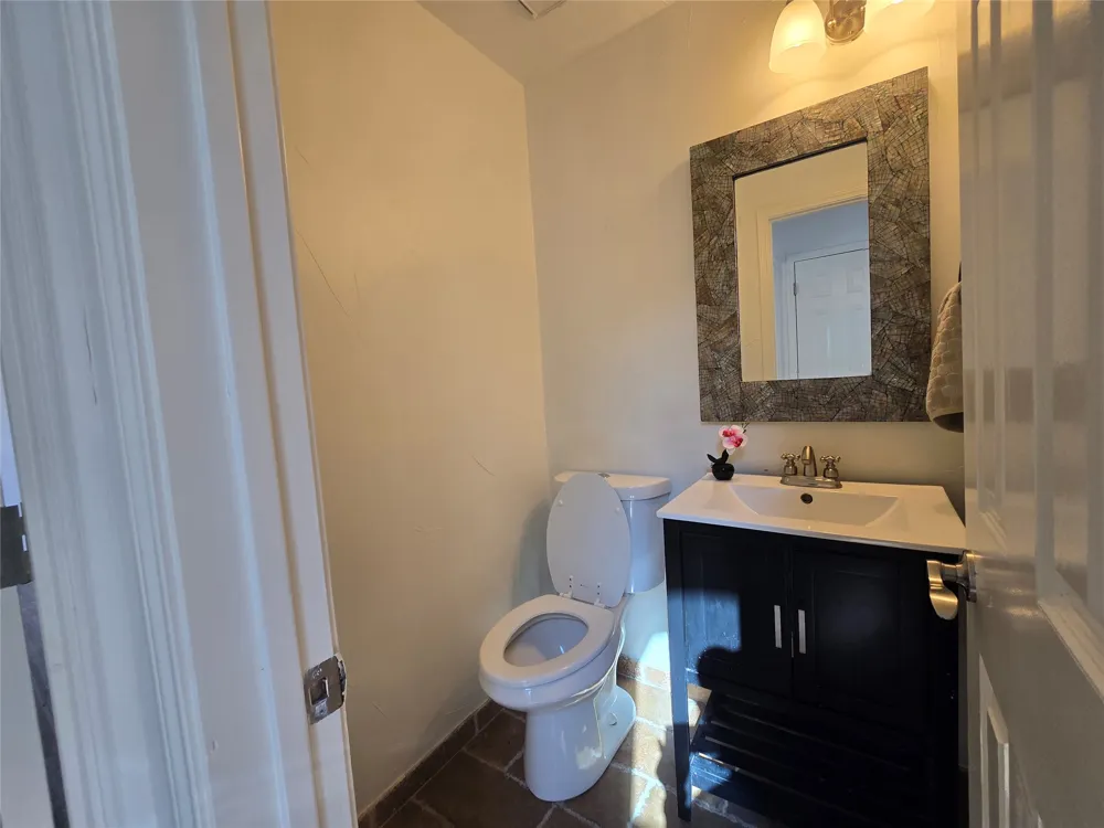 2961 Bend Drive Dallas, TX 75229