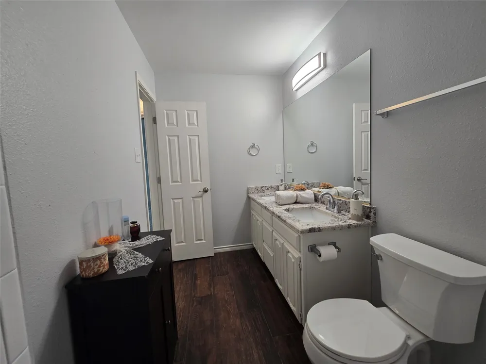 2961 Bend Drive Dallas, TX 75229
