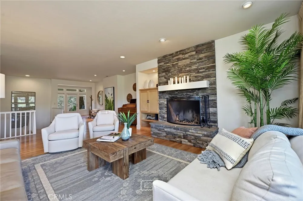 18317 Shore Hidden Valley Lake, CA 95467