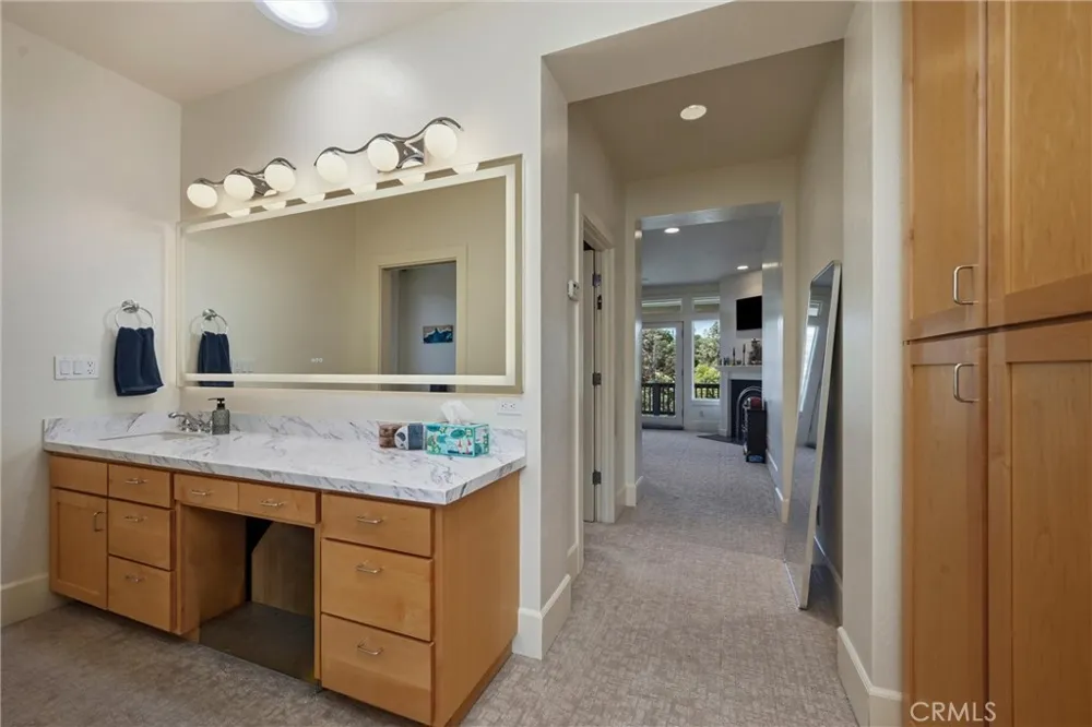 18317 Shore Hidden Valley Lake, CA 95467