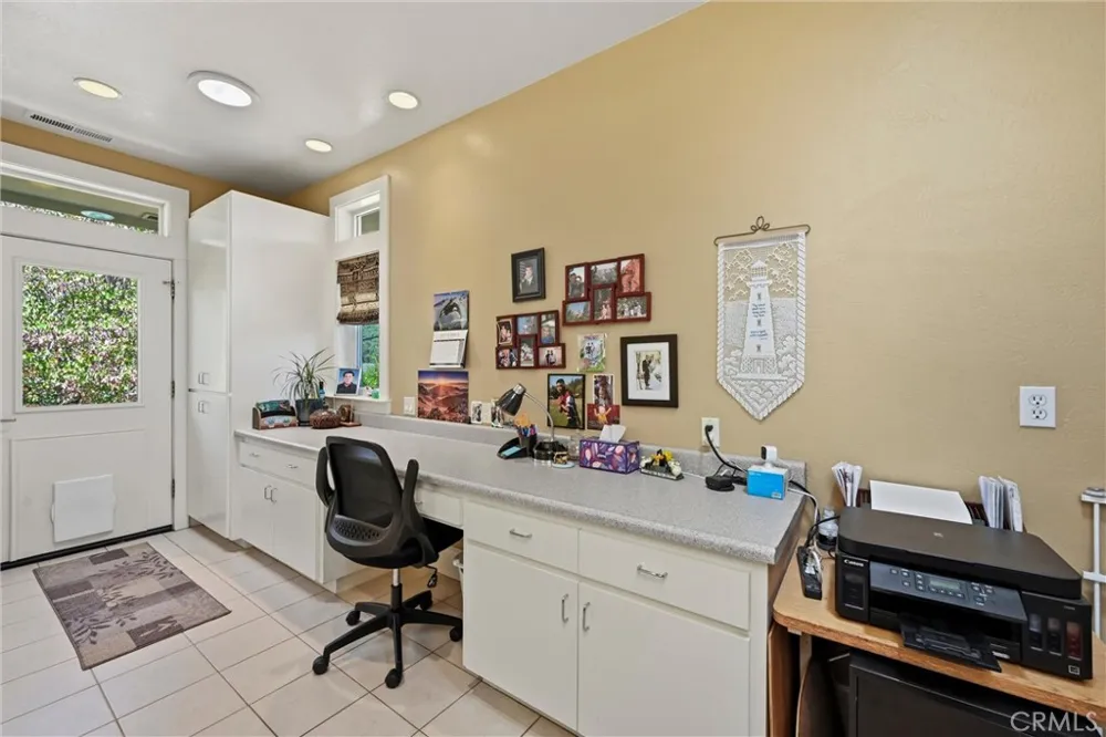18317 Shore Hidden Valley Lake, CA 95467