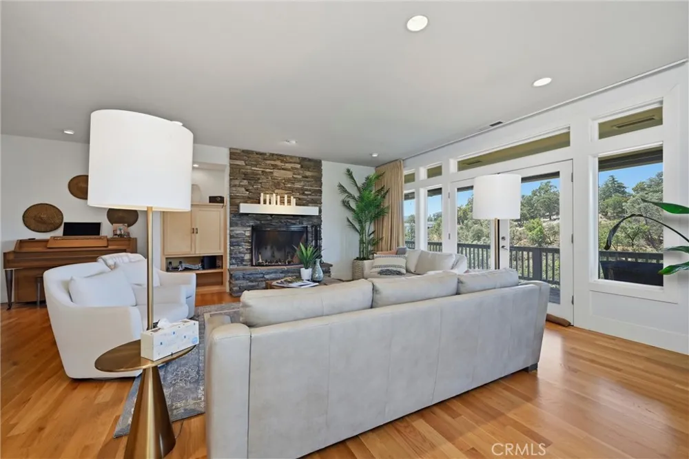 18317 Shore Hidden Valley Lake, CA 95467