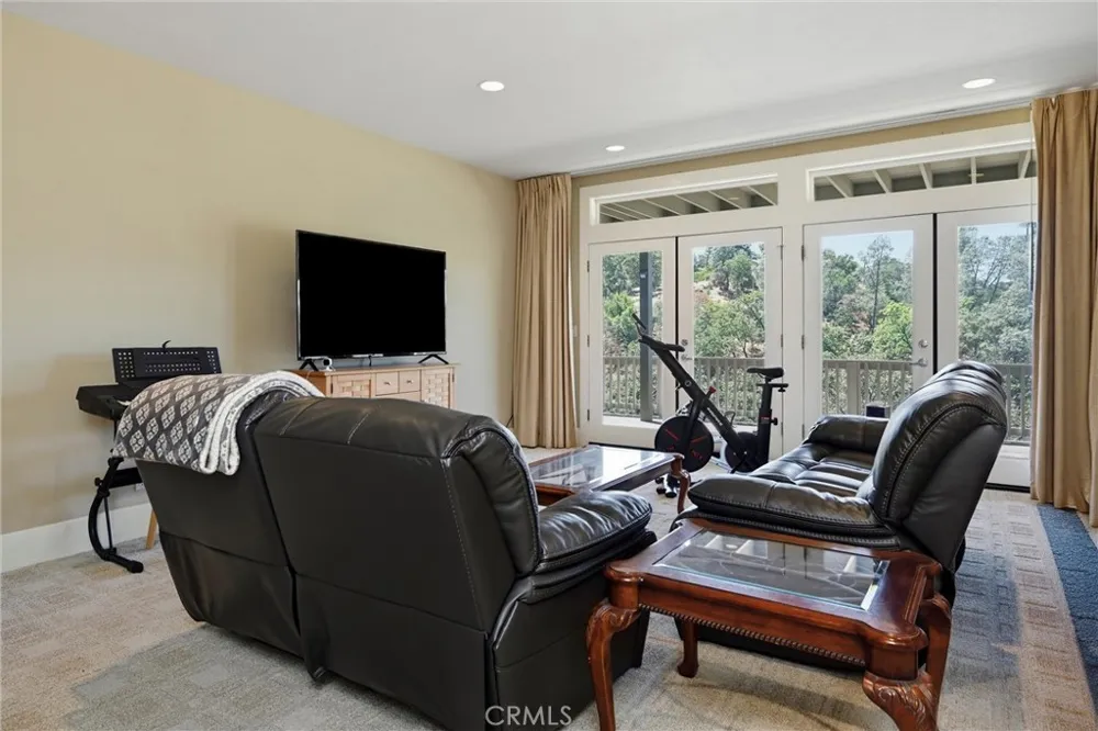 18317 Shore Hidden Valley Lake, CA 95467