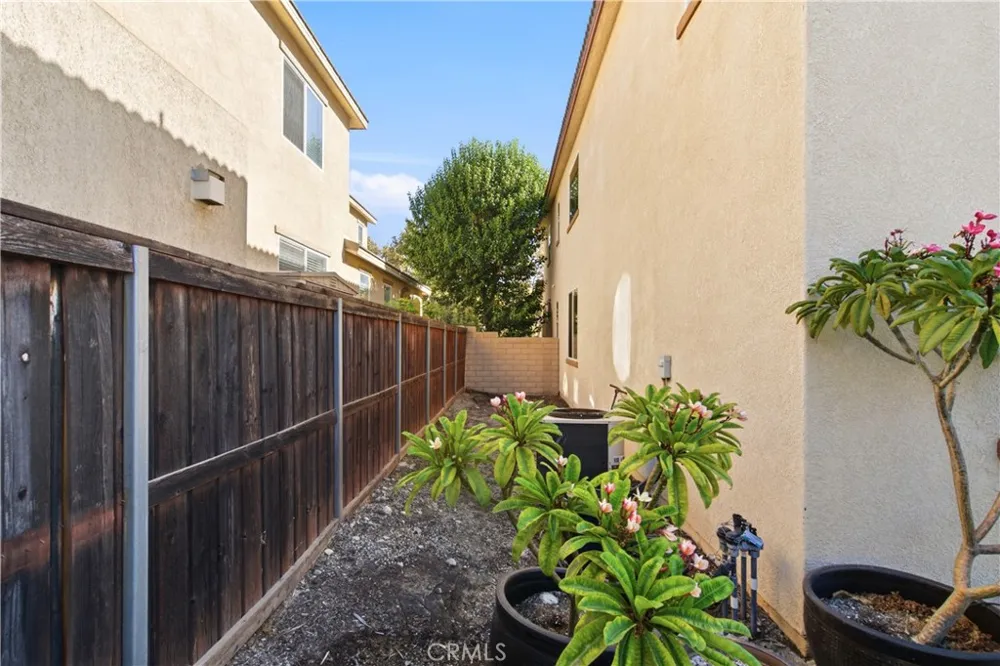 3875 Quartzite San Bernardino, CA 92407