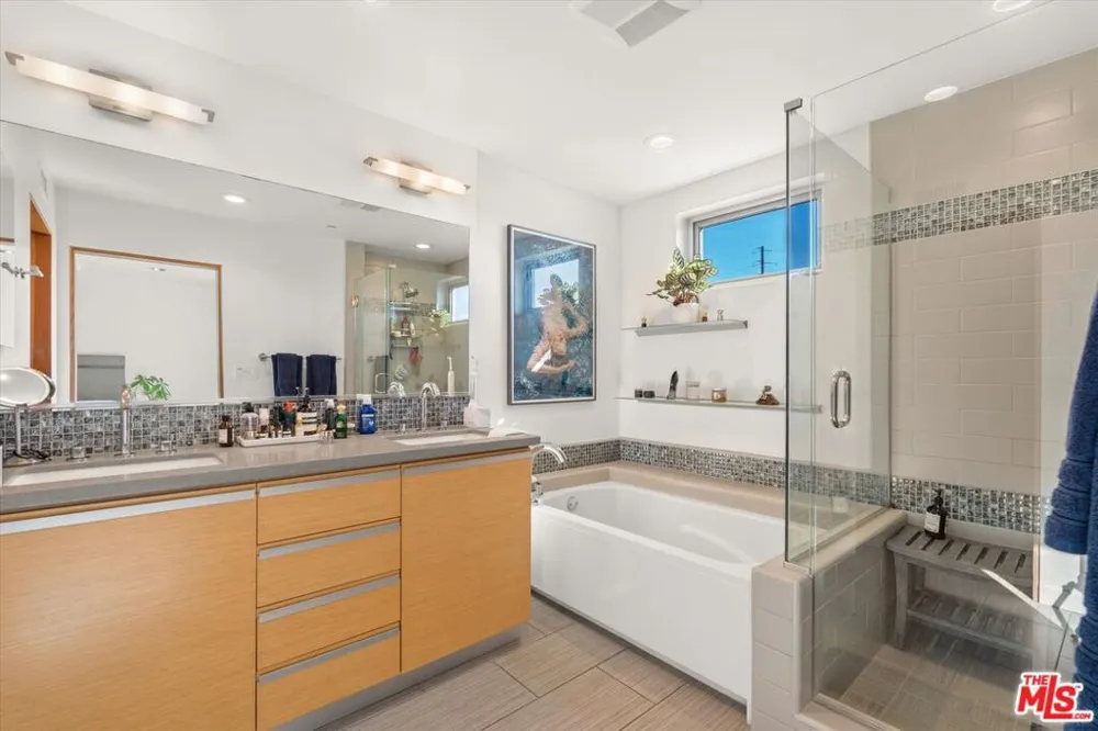 310 Washington Boulevard #503 Marina del Rey, CA 90292
