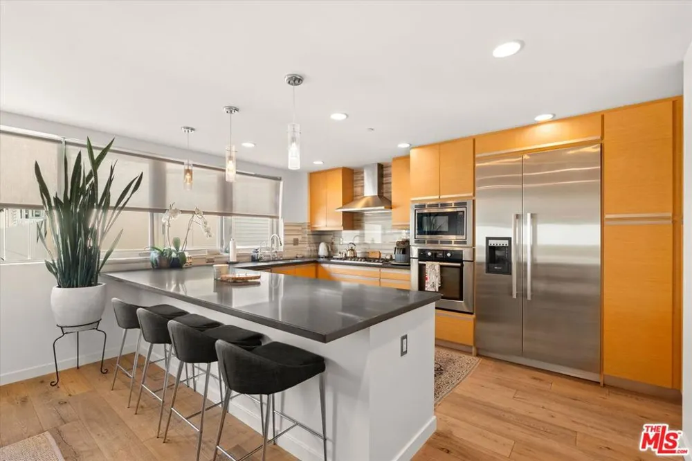 310 Washington Boulevard #503 Marina del Rey, CA 90292