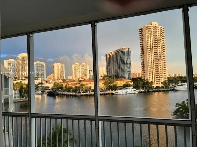 2980 E Point East Dr #D608 Aventura, FL 33160