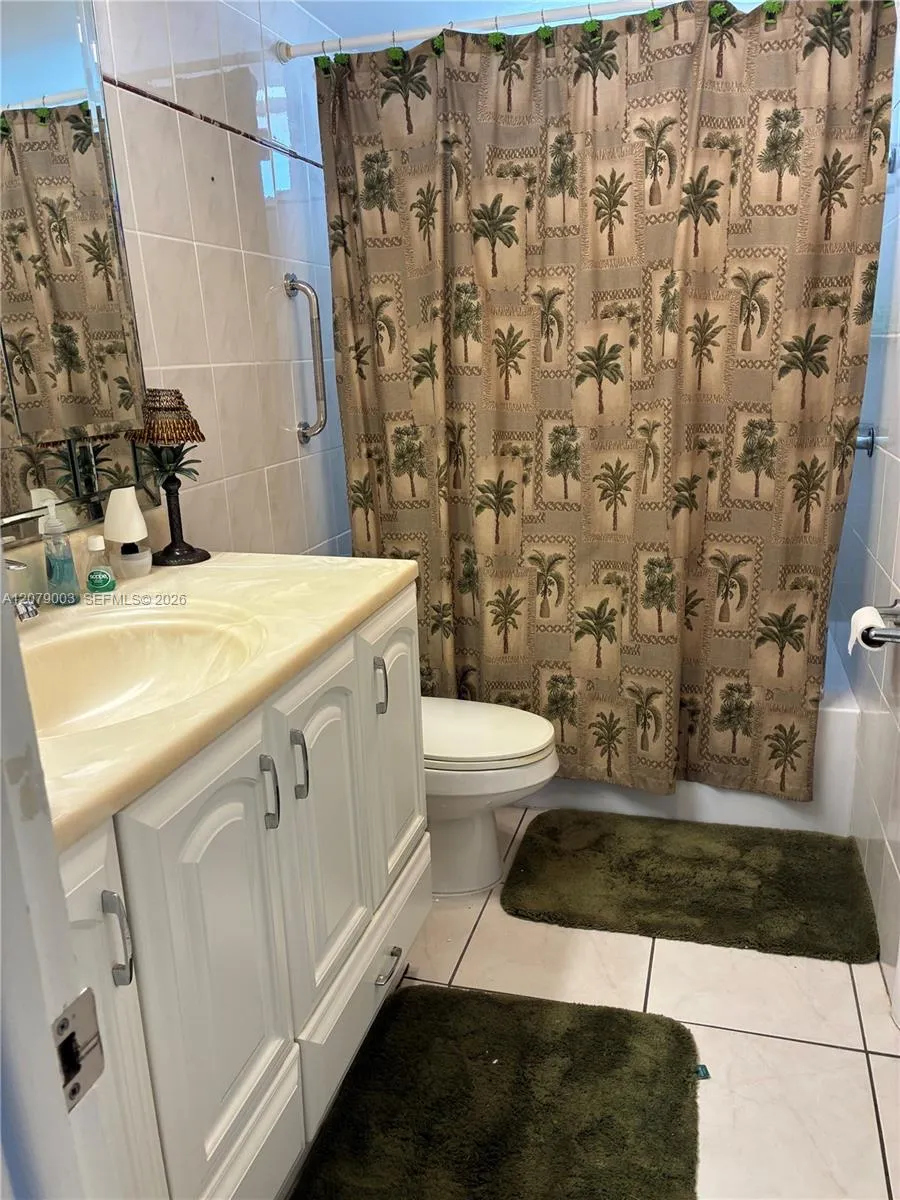 2980 E Point East Dr #D608 Aventura, FL 33160
