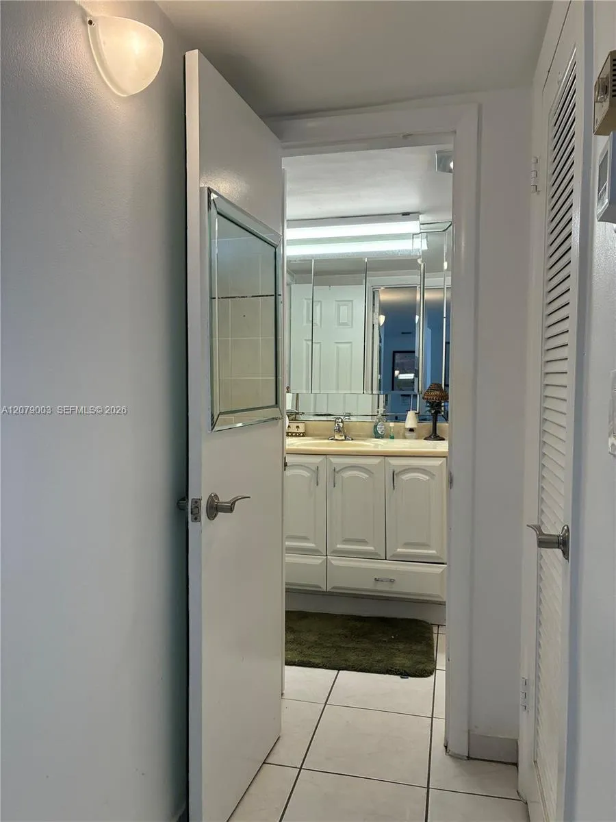 2980 E Point East Dr #D608 Aventura, FL 33160