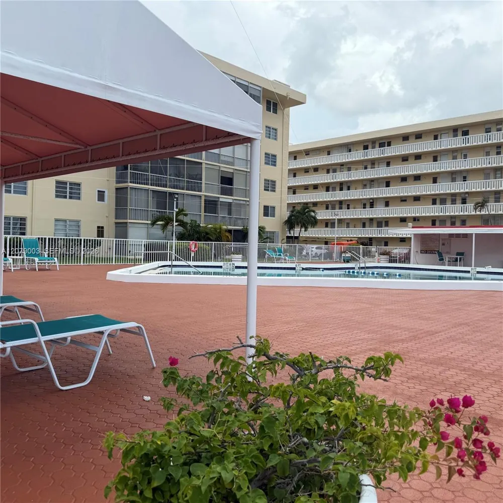 2980 E Point East Dr #D608 Aventura, FL 33160
