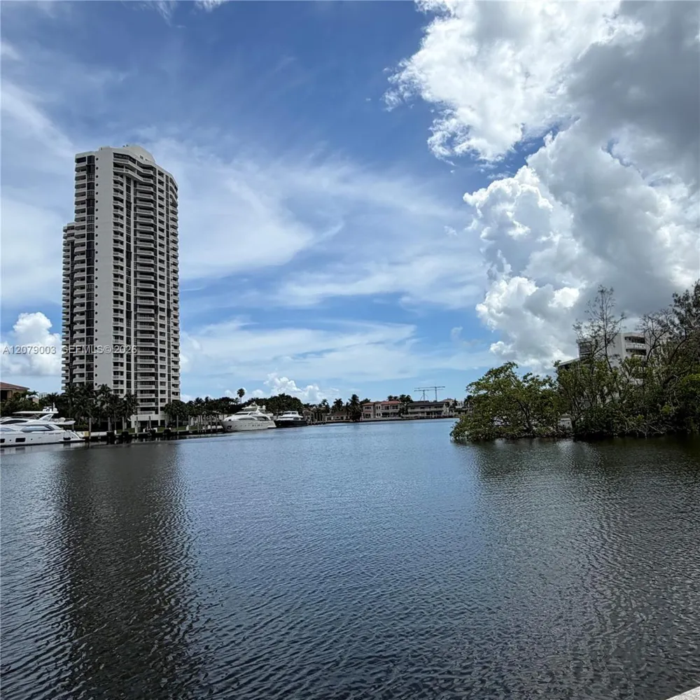 2980 E Point East Dr #D608 Aventura, FL 33160
