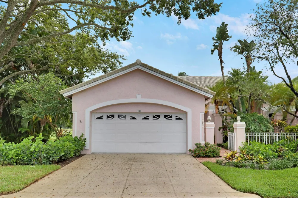 181 Green Point Circle #181 Palm Beach Gardens, FL 33418