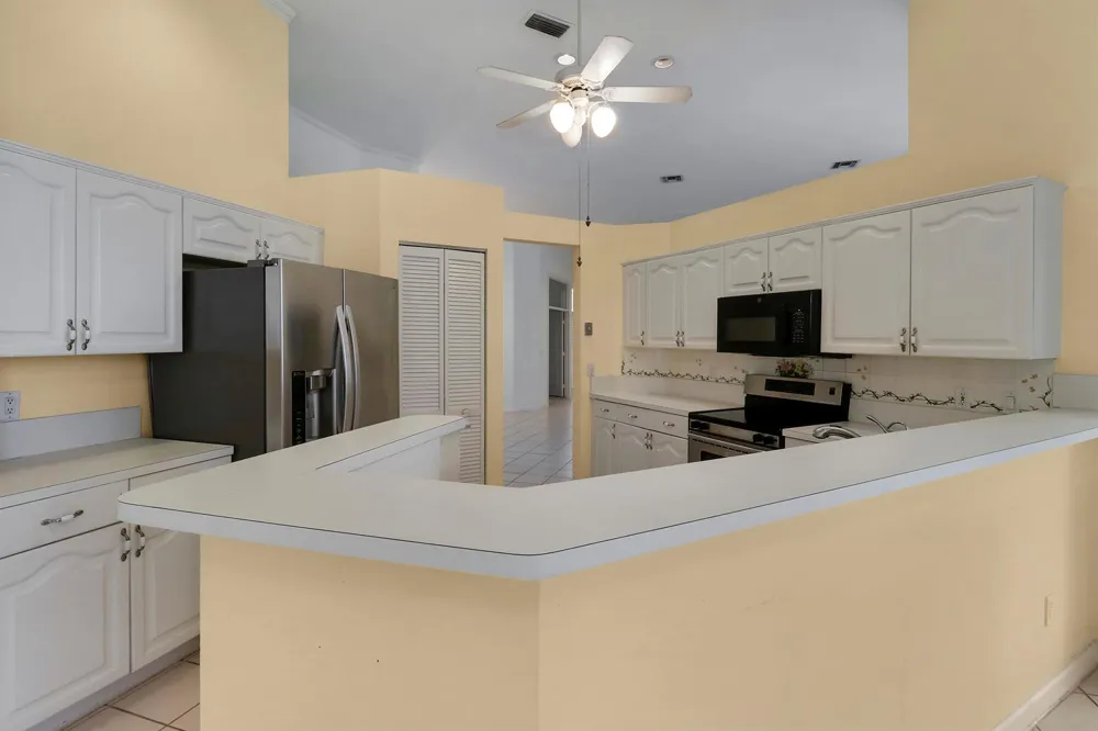 181 Green Point Circle #181 Palm Beach Gardens, FL 33418