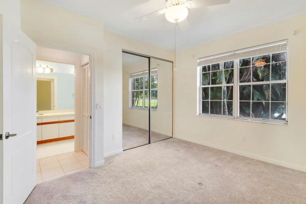 181 Green Point Circle #181 Palm Beach Gardens, FL 33418