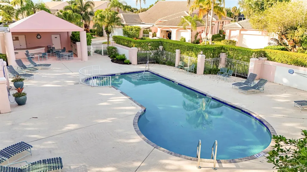 181 Green Point Circle #181 Palm Beach Gardens, FL 33418