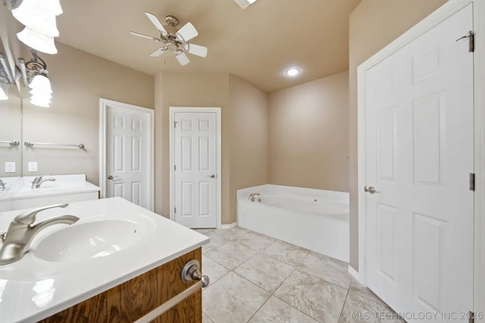 11099 S 55th West WestAvenue Sapulpa, OK 74066