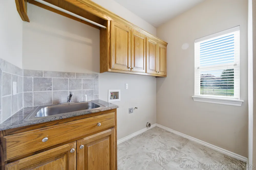 11099 S 55th West WestAvenue Sapulpa, OK 74066