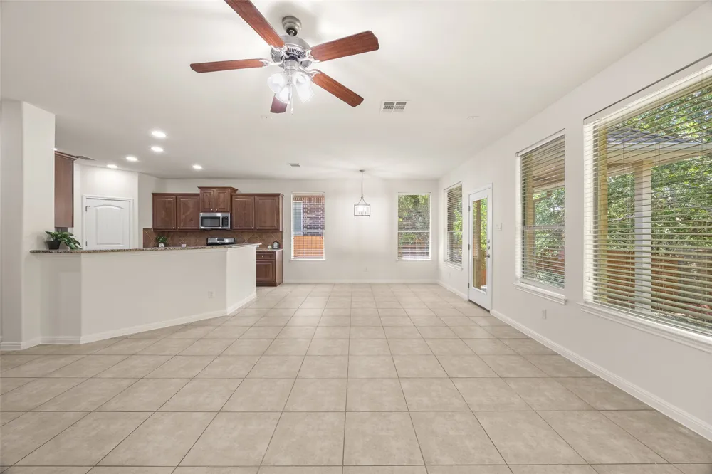9624 Sawyer Fay Lane Austin, TX 78748