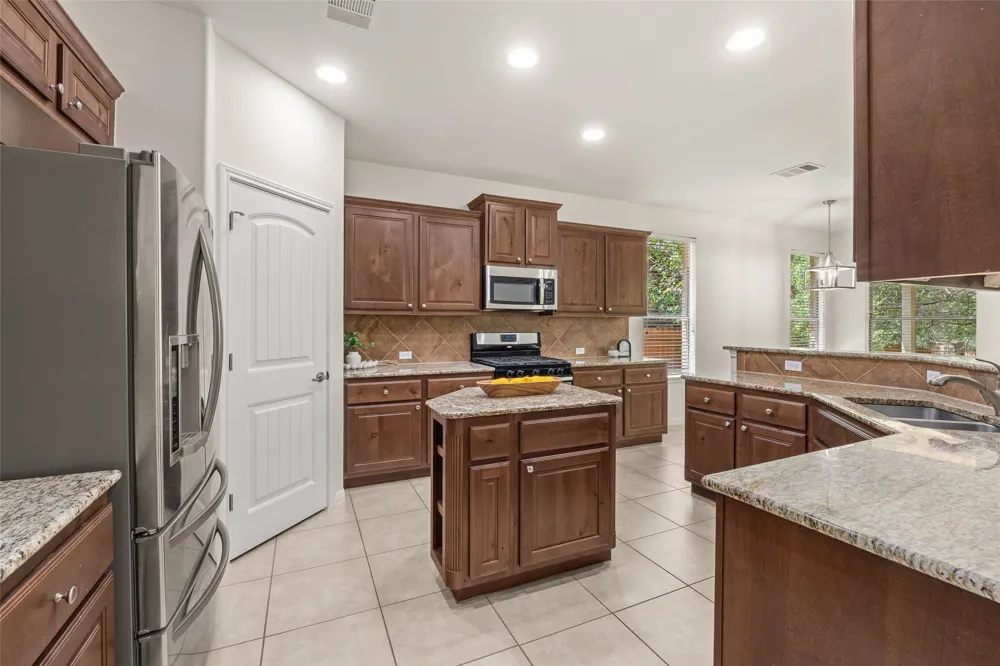 9624 Sawyer Fay Lane Austin, TX 78748