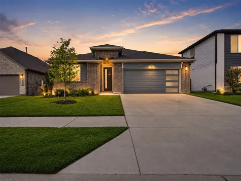 2504 Wren Lane