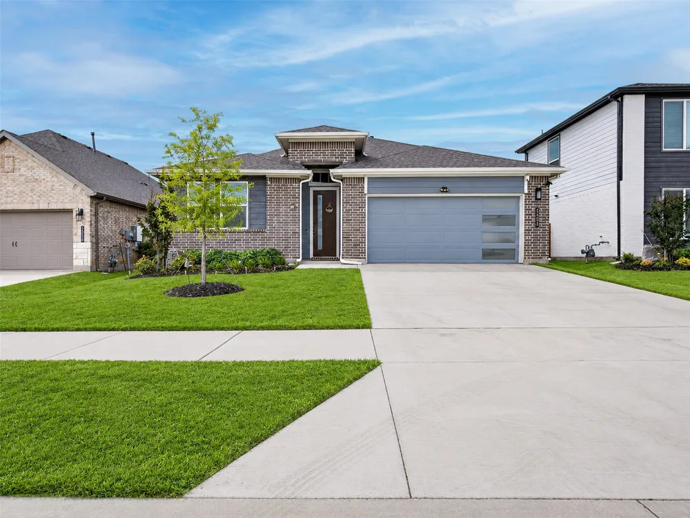 2504 Wren Lane Denton, TX 76205